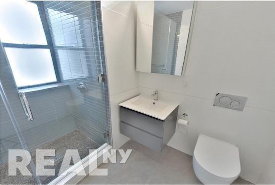 Stanton St #5E2 - Photo 6 of 7