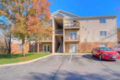 Giles - 709/711 - Photo 1 of 1