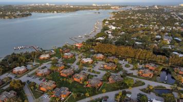 featured image of 825 Center St #18B