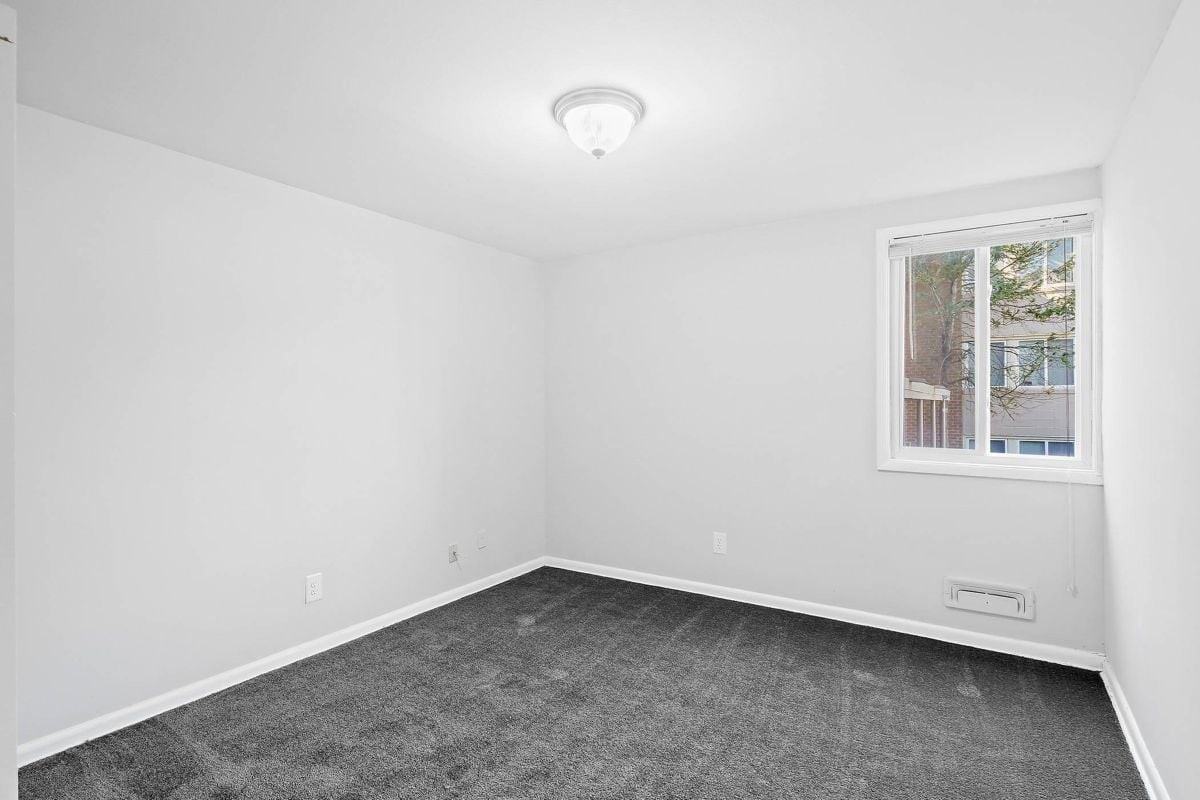 The Greenbriar - Photo 5 of 22