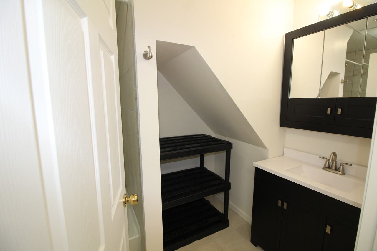 502 Wollan Street #1 - Photo 5 of 6