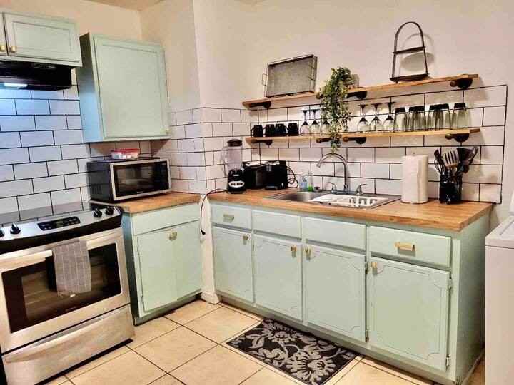 286 W Fleming Rd (Student Housing) - Photo 2 of 13