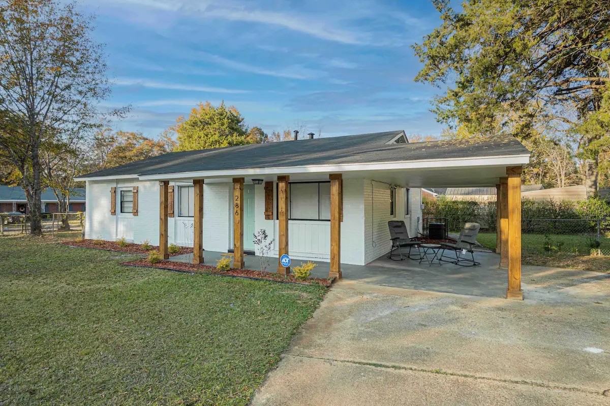 286 W Fleming Rd (Student Housing) - Photo 7 of 13