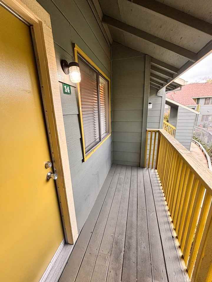 $700 Lease Signing Bonus ~ Limited Time Only!  5915 Kenneth Avenue, Must See! - Photo 4 of 35