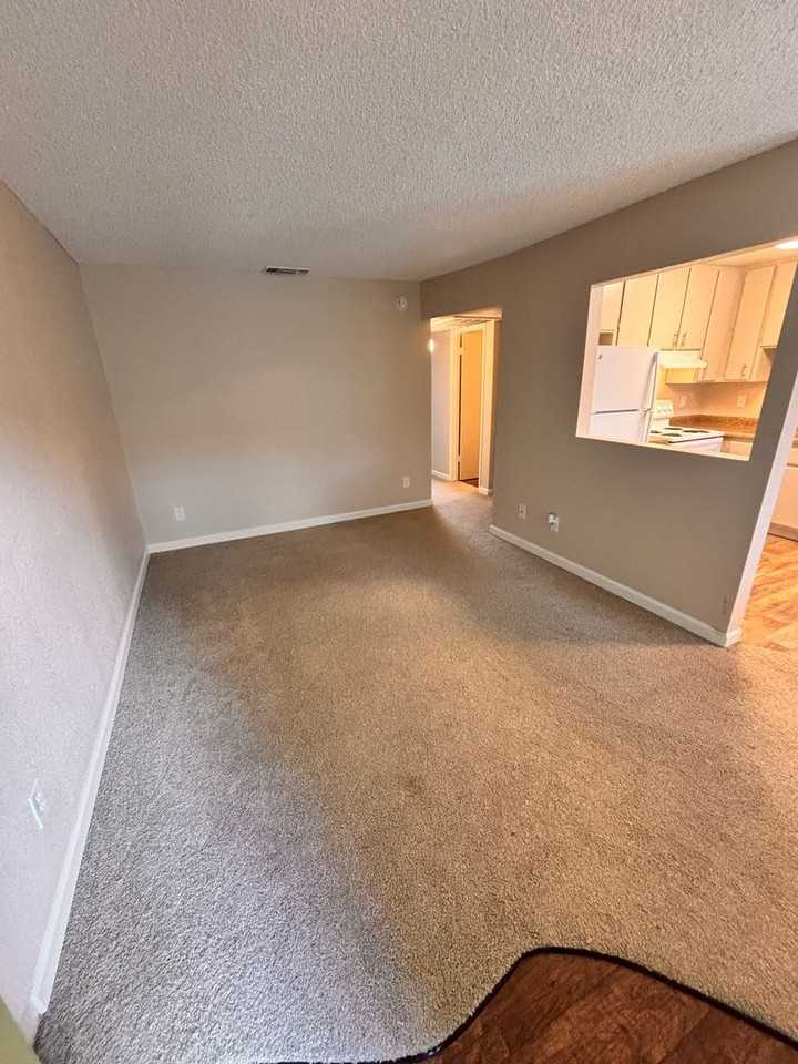 $700 Lease Signing Bonus ~ Limited Time Only!  5915 Kenneth Avenue, Must See! - Photo 5 of 35