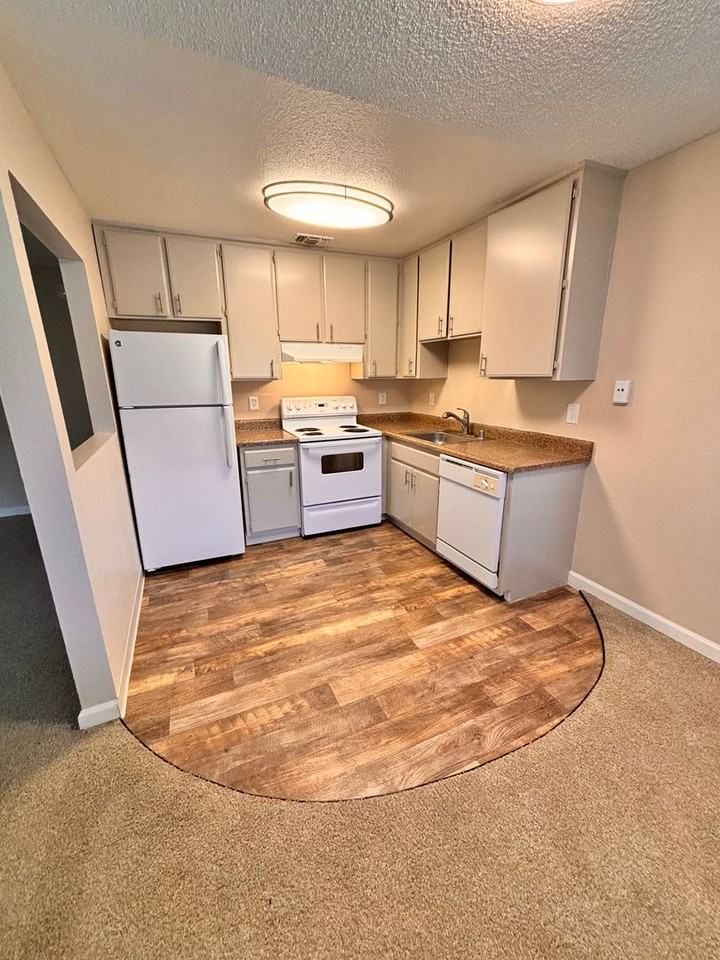 $700 Lease Signing Bonus ~ Limited Time Only!  5915 Kenneth Avenue, Must See! - Photo 2 of 35