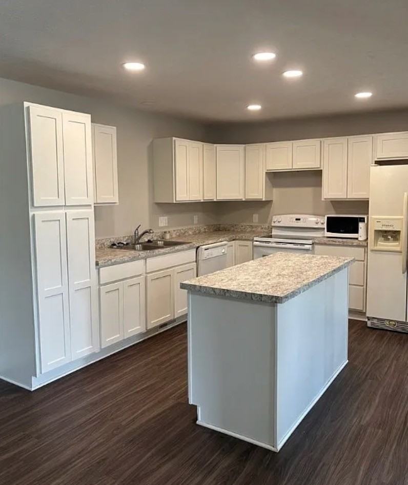 4682 State Route 43 - Photo 4 of 13