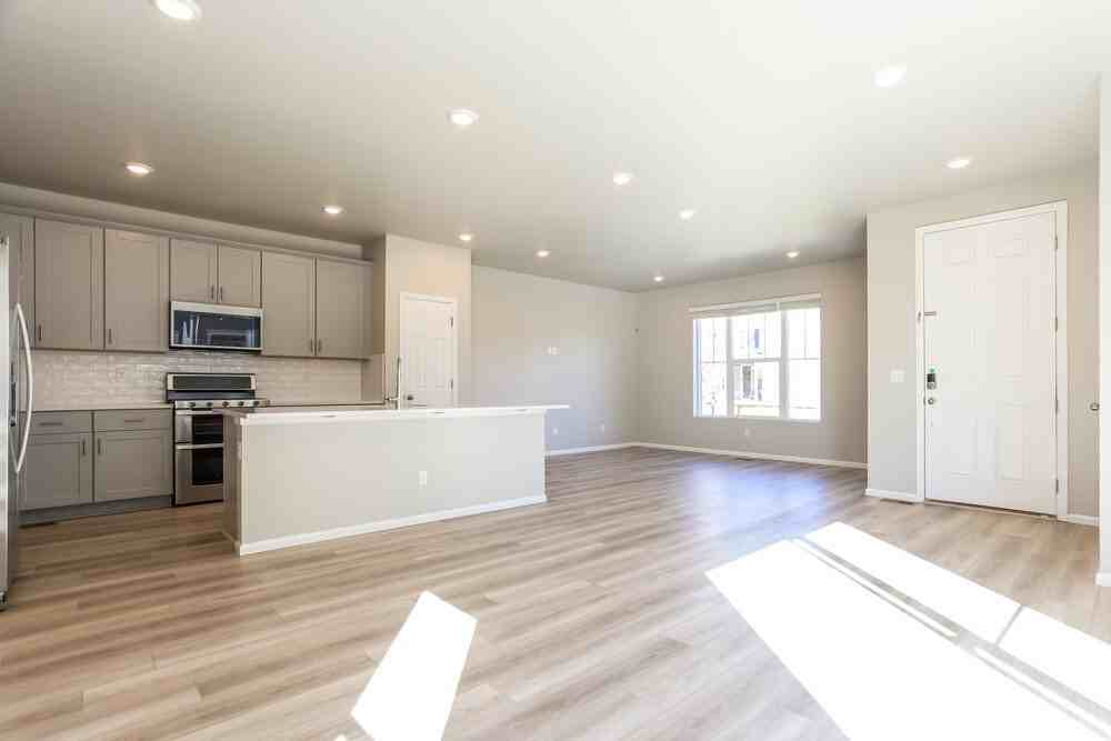 849 Tarragon Rd - Photo 5 of 17