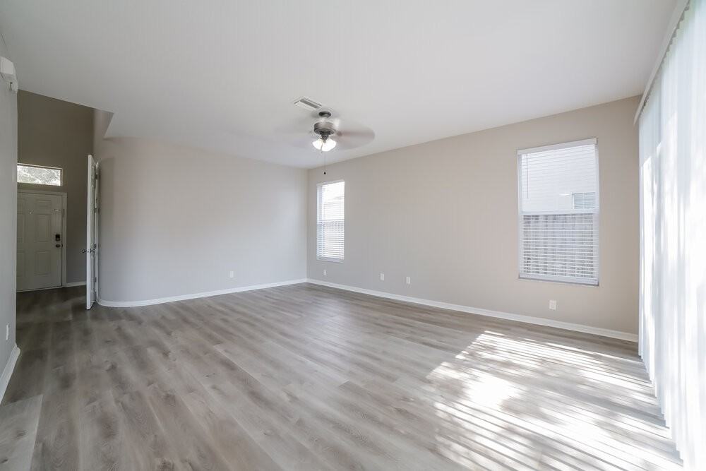 9613 Laurel Ledge Dr - Photo 5 of 18