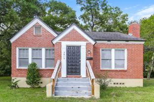 3015 Commonwealth Ave - Photo 1 of 1