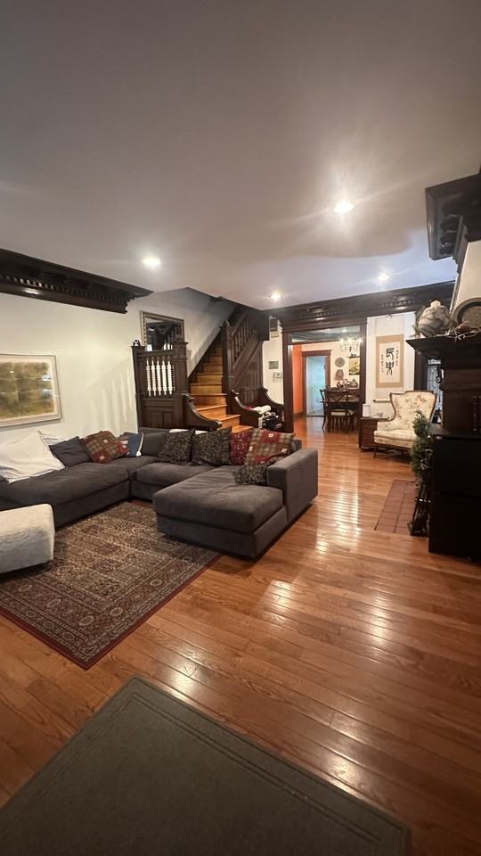 4646 Hazel Avenue - Photo 5 of 13