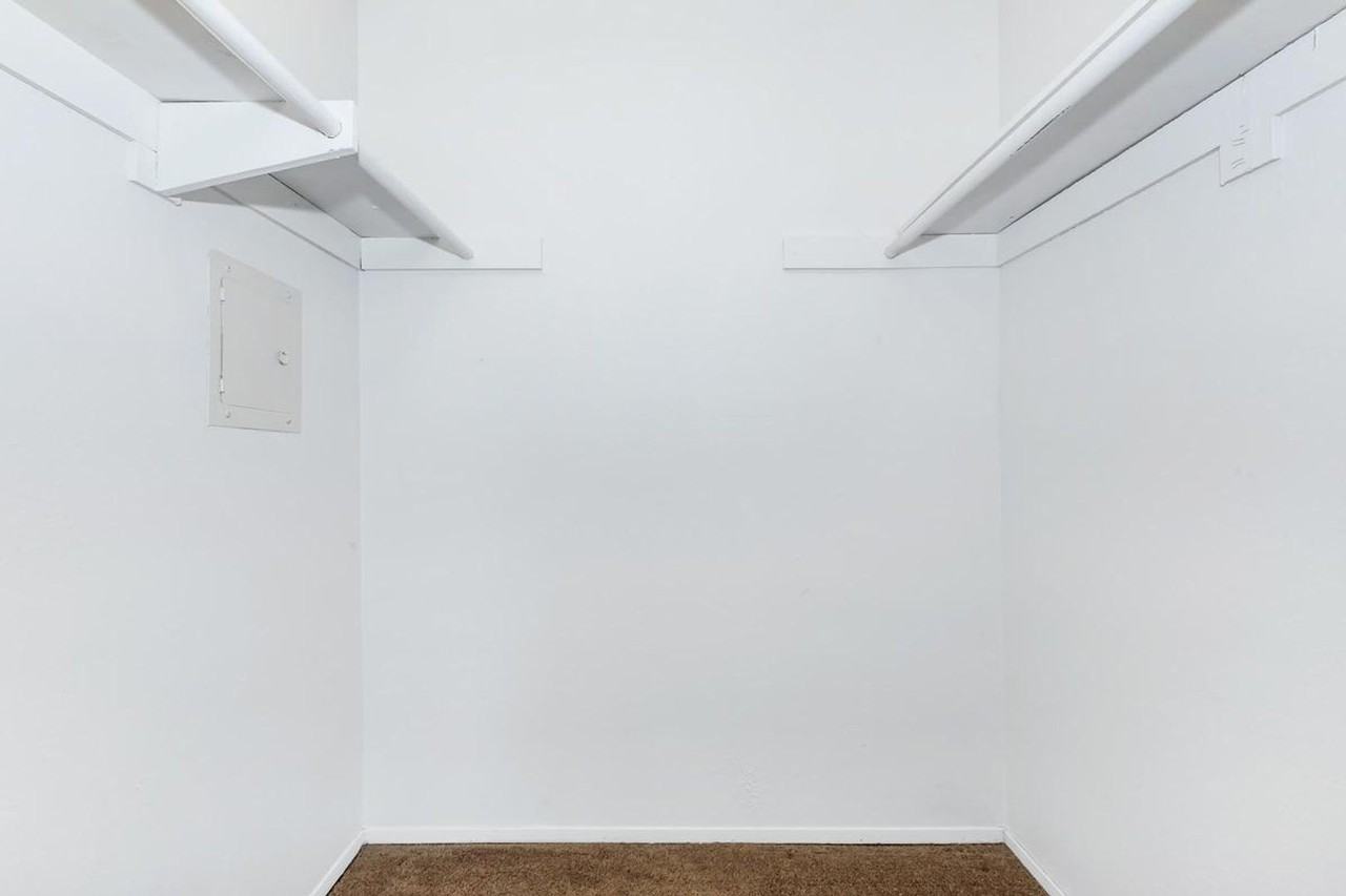 588 S Anza Street - Photo 6 of 31