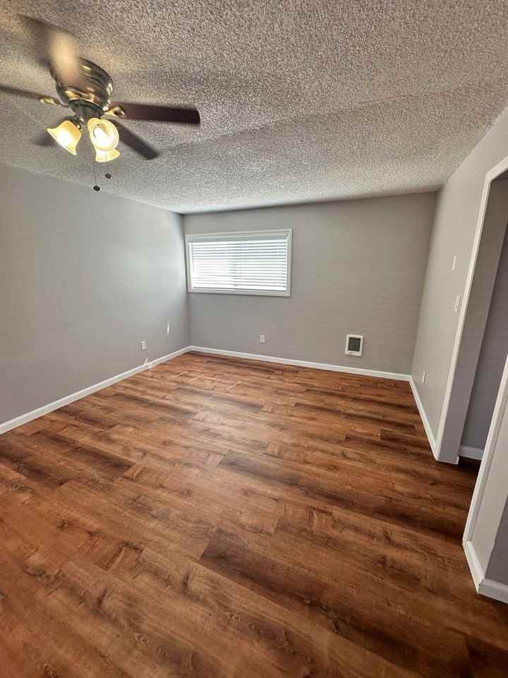 Vermonter Apartments - Photo 2 of 13