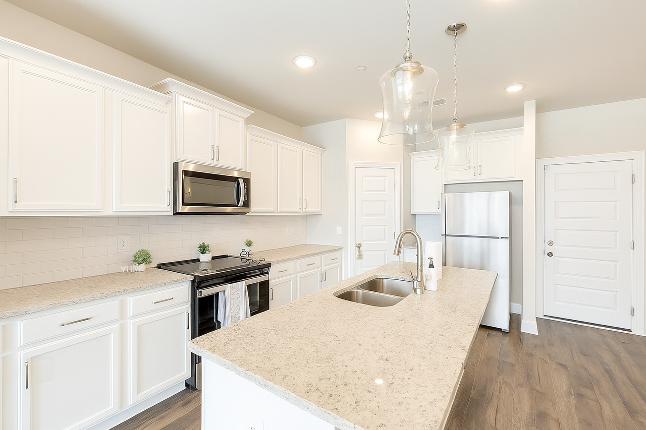 1001 Lifford Ln - Photo 4 of 15