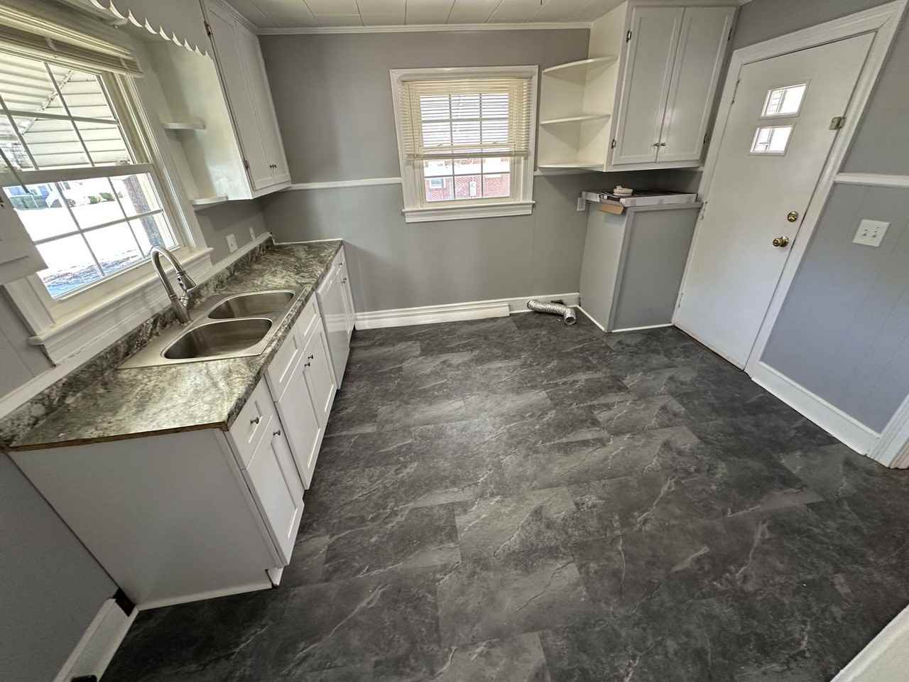 528 Baldwin Rd - Photo 6 of 31