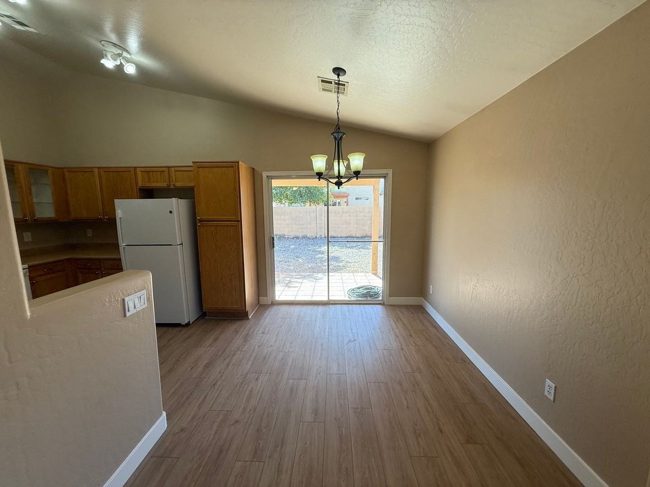 2809 East Bagdad Road - Photo 4 of 15