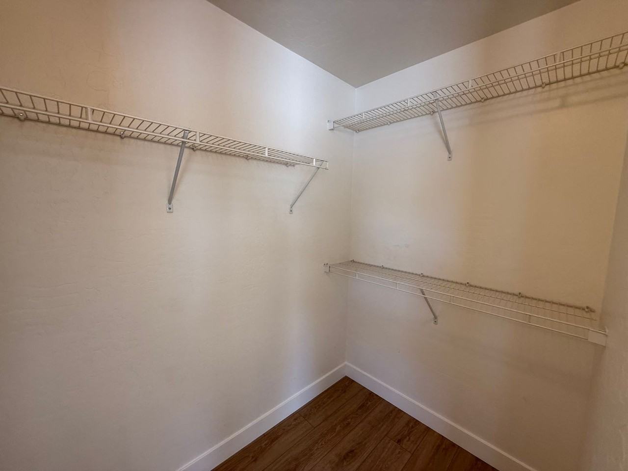 2809 East Bagdad Road - Photo 7 of 15