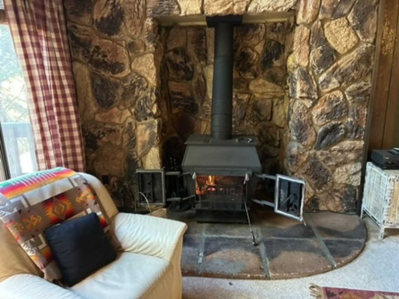 11608 Chamonix Rd - Photo 2 of 16