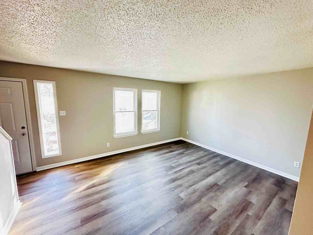 7206 Indiana Ave #A - Photo 2 of 8