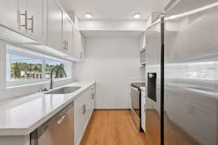 Brand-new 6B3B Townhouse near UW starts from $799/room. - Photo 1 of 1