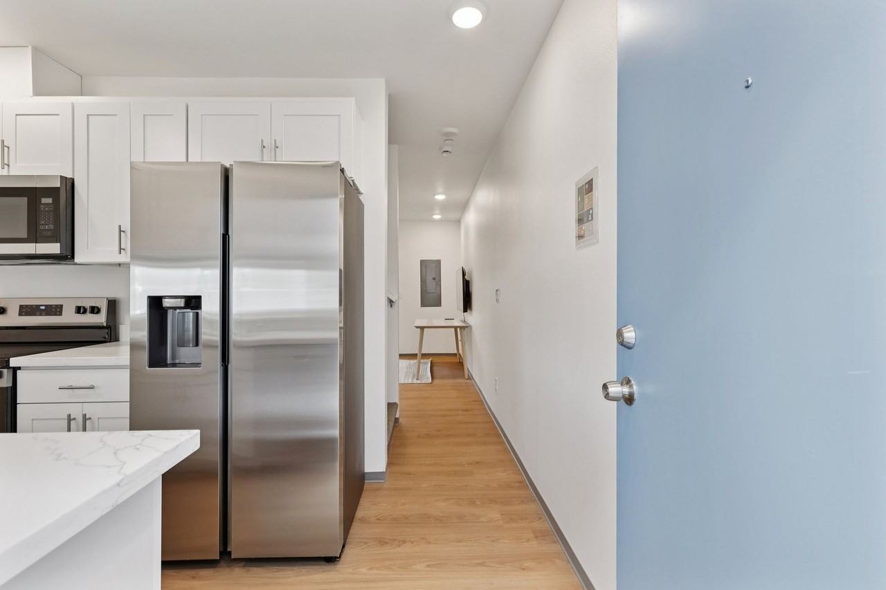 5023 Ravenna Avenue Northeast - Photo 3 of 50