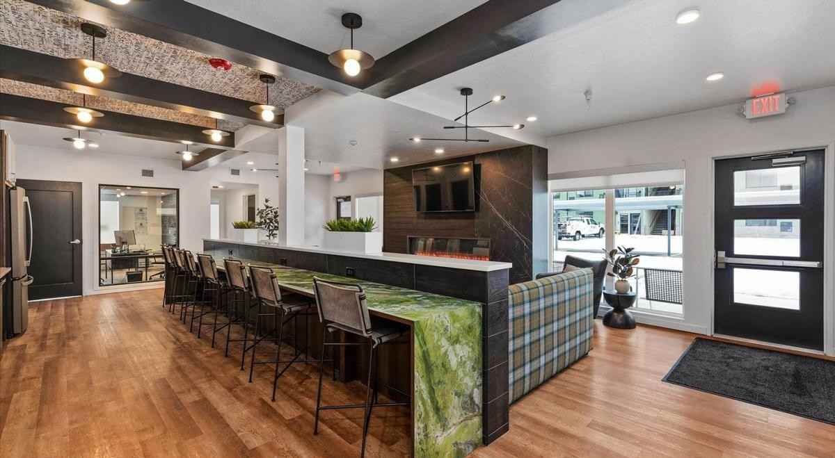 8255 W Limelight St - Photo 5 of 30