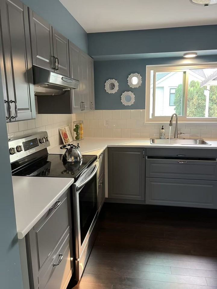 3728 Inverness St #1 - Photo 6 of 12