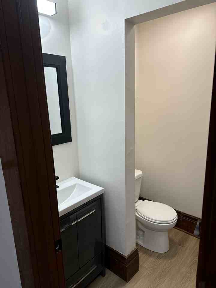 7 Centre Street #4 - Photo 5 of 6