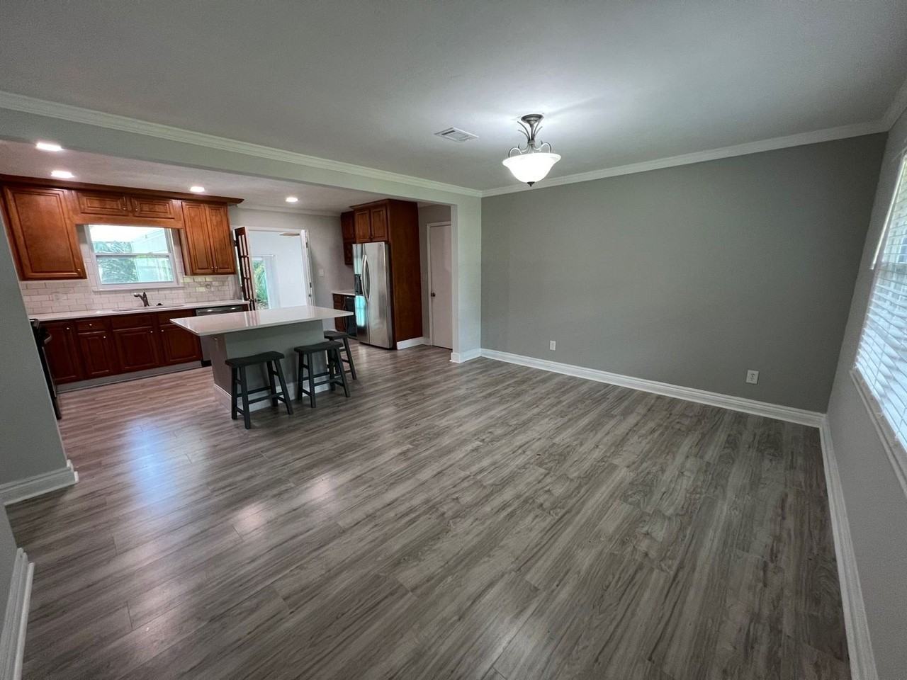 2855 Bayview Way - Photo 3 of 18