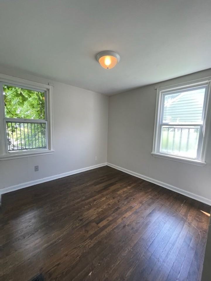 574 N Champion Ave - Photo 6 of 9