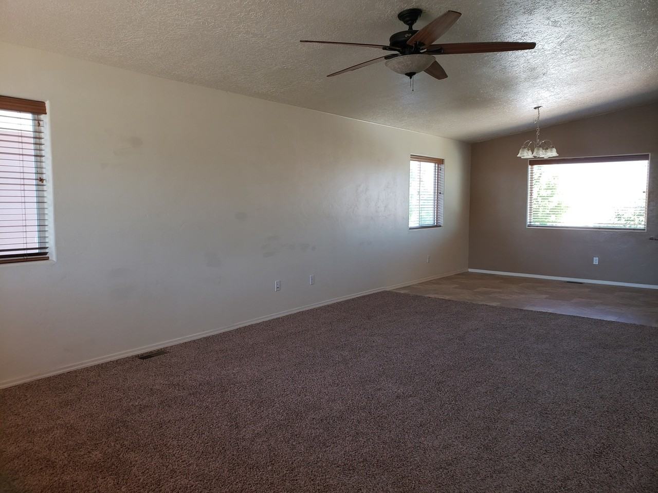 615 Mirabel St - Photo 2 of 19