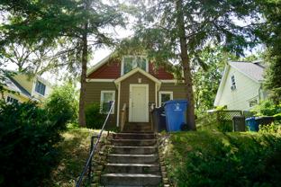 939 Weeks Ave Se - Photo 1 of 1