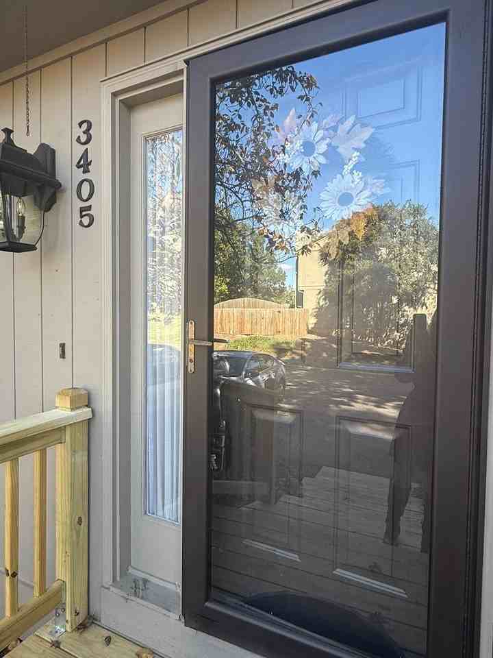 3405 Londonderry Ct - Photo 3 of 41