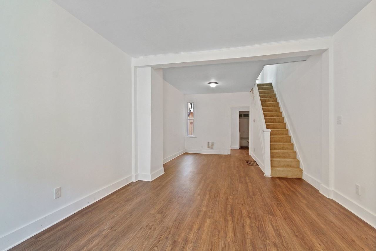 343 Smyser St - Photo 3 of 22