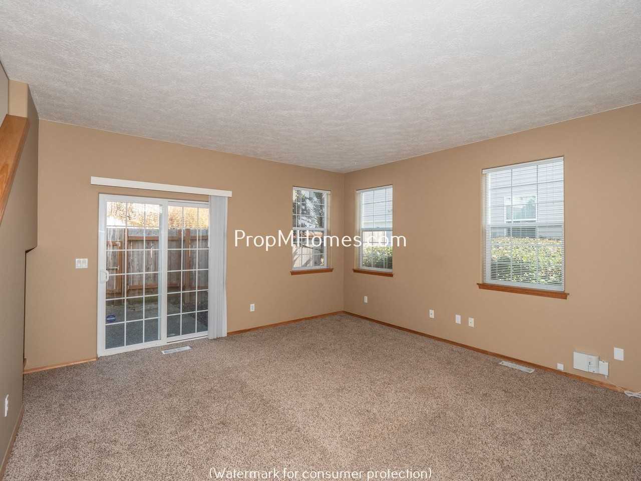 15031 Se Elm Park Dr - Photo 4 of 28