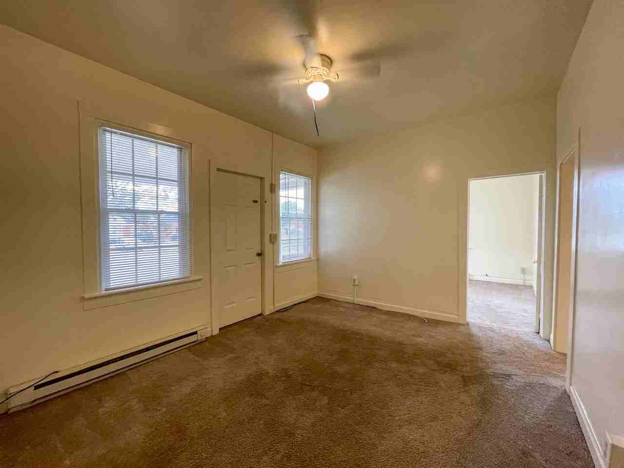 307 N 6th Ave - Photo 4 of 21