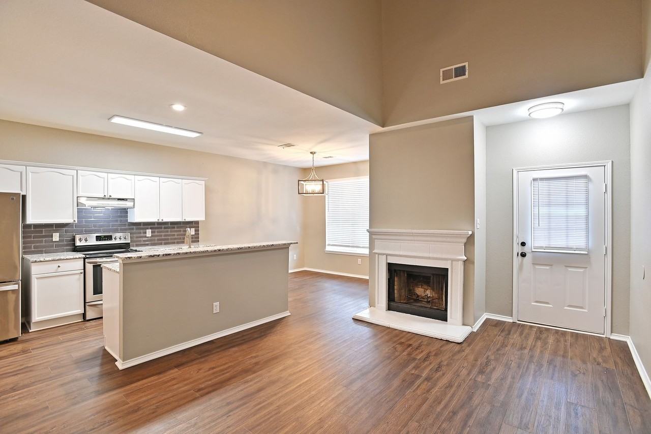 1505 Barbara Dr - Photo 3 of 27