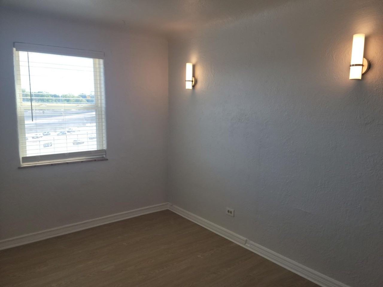 1120 S Logan St #12 - Photo 6 of 15