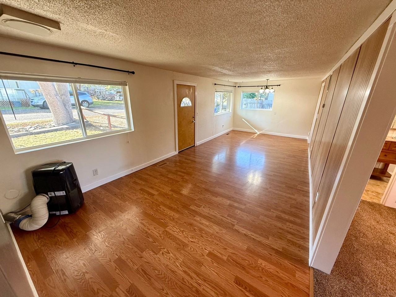 639 Vista Ave - Photo 5 of 29