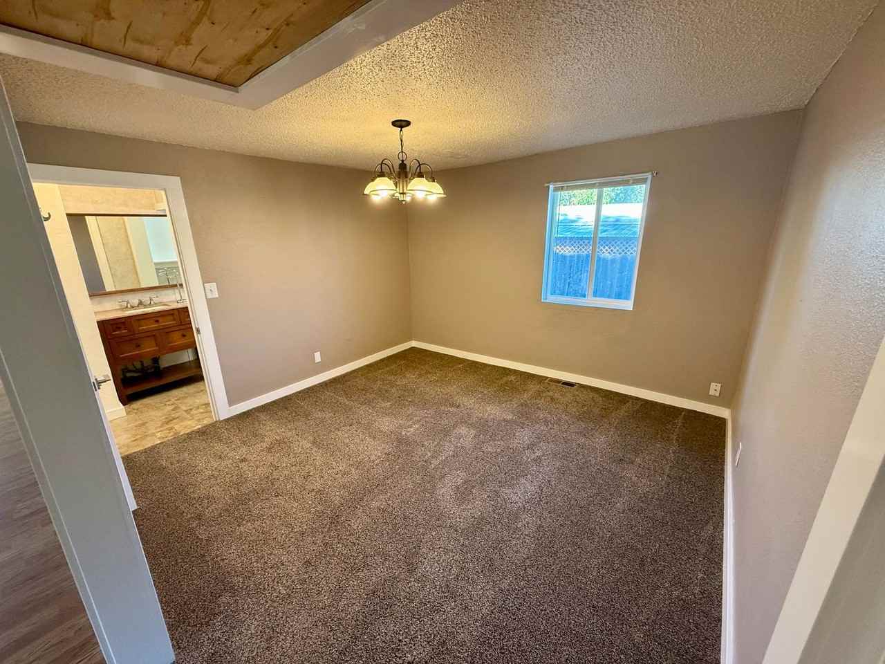 639 Vista Ave - Photo 6 of 29