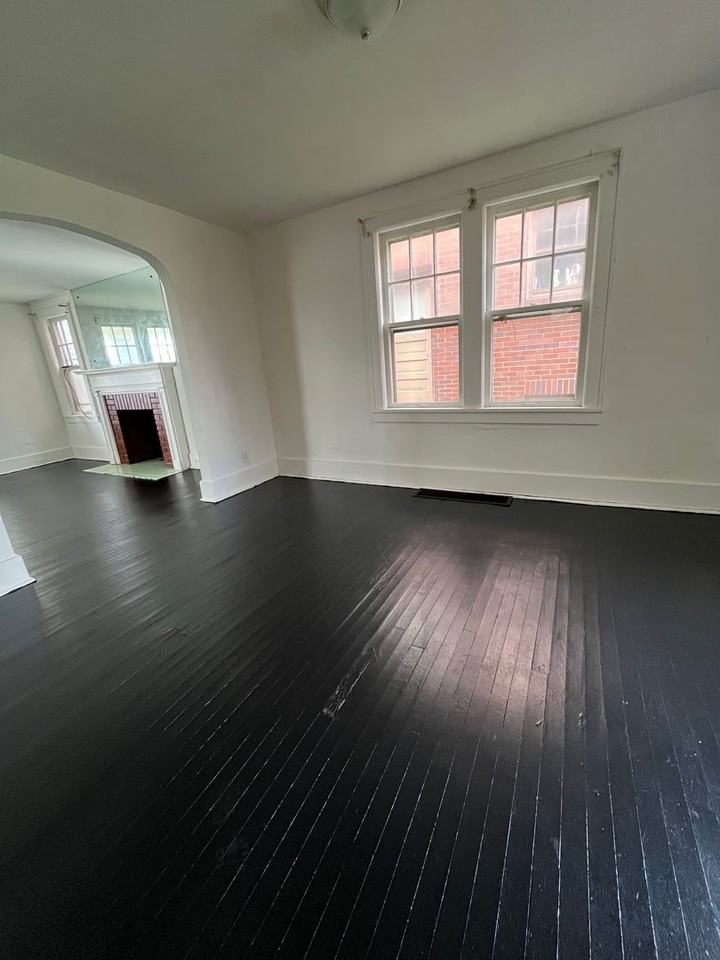 2417 Sunset Blvd - Photo 3 of 17