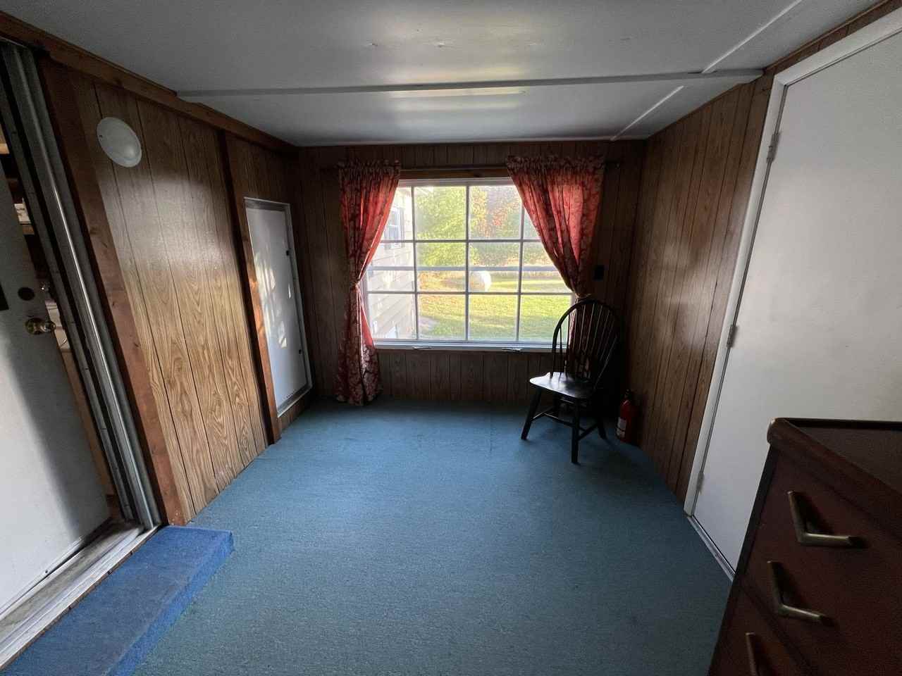 6890 Cram Rd - Photo 2 of 21