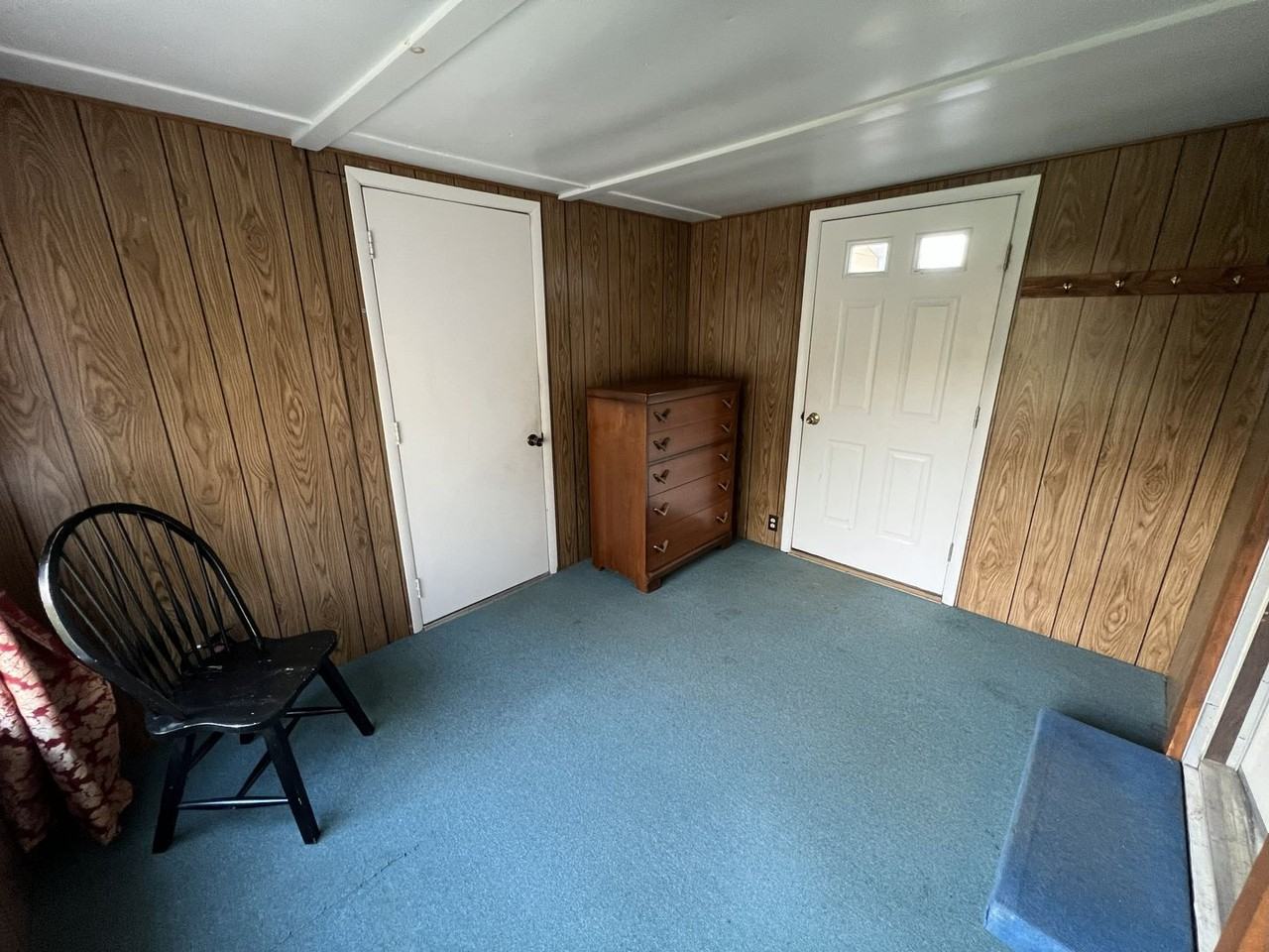 6890 Cram Rd - Photo 3 of 21