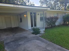 1927 Delaroche Dr E - Photo 1 of 1