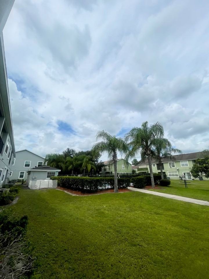 4377 Gardenstone Ct - Photo 5 of 7