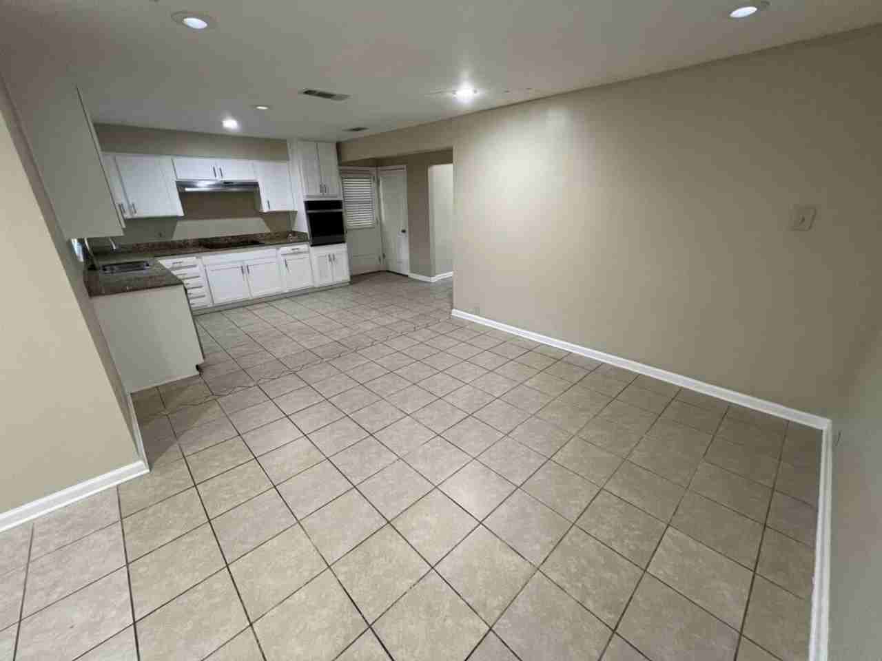 3280 Crestaire Dr - Photo 6 of 34