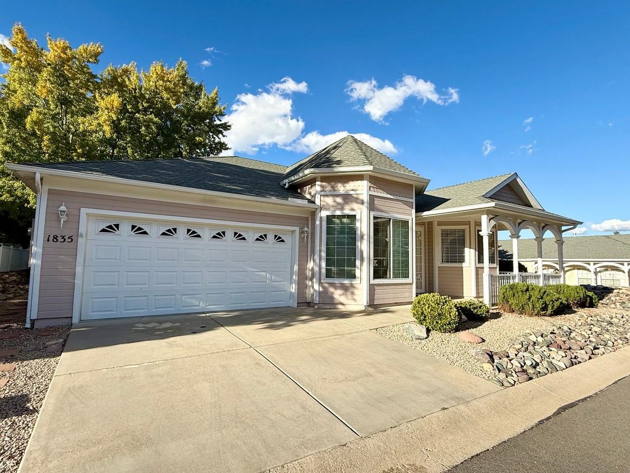 1835 E Mulberry - Photo 2 of 16