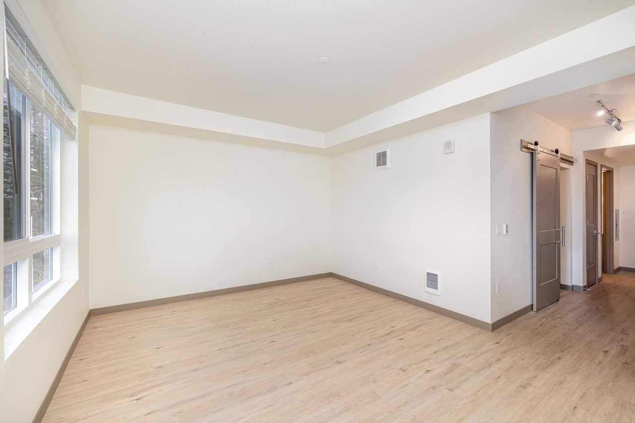 16224 Meadow Rd #B406 - Photo 5 of 11
