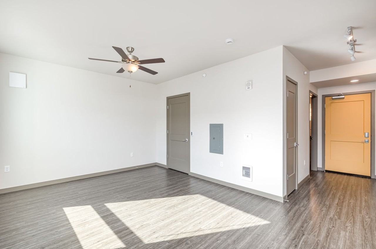 16224 Meadow Rd #B516 - Photo 3 of 11