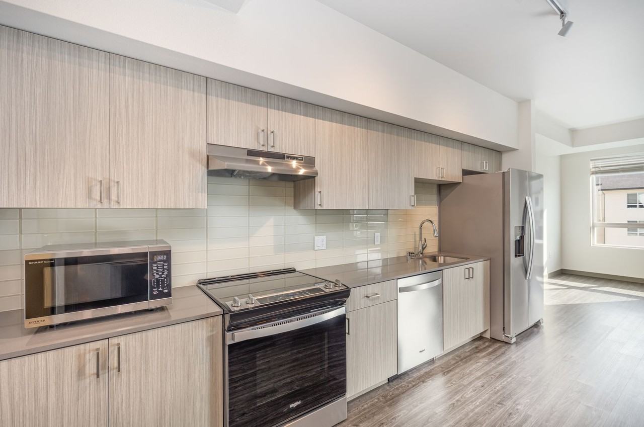 16224 Meadow Rd #B516 - Photo 6 of 11